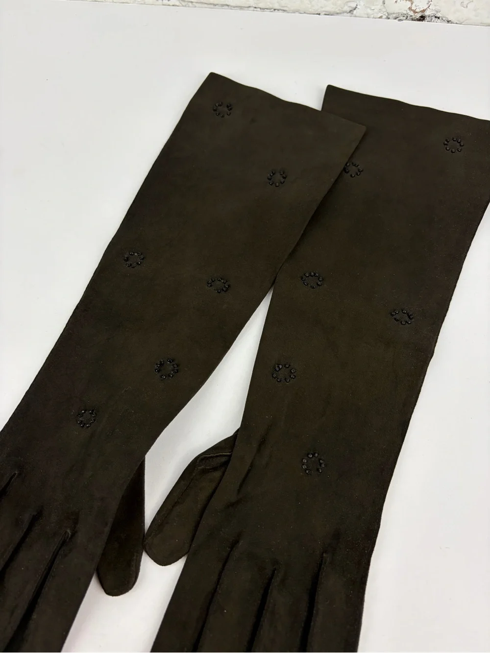 VTG 40s 50s Bloomingdale’s French Kid Suede Leather Beaded Brown Hand Gloves 7.5